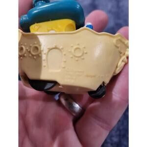 1993 Burger King Disney Mickeys Toontown Donald Duck in Boat Wind-Up Toy